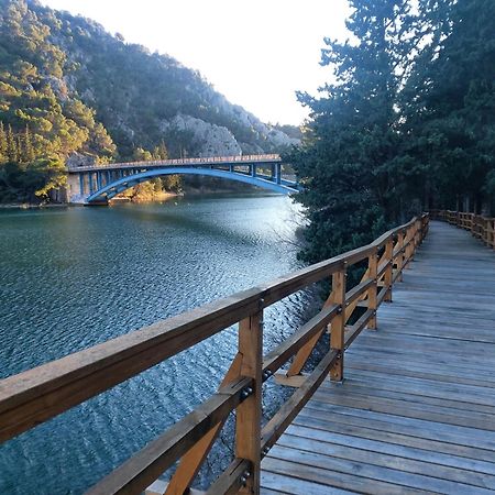Apartman Arija-Pino Vodice Exteriér fotografie