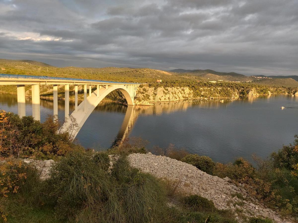Apartman Arija-Pino Vodice Exteriér fotografie
