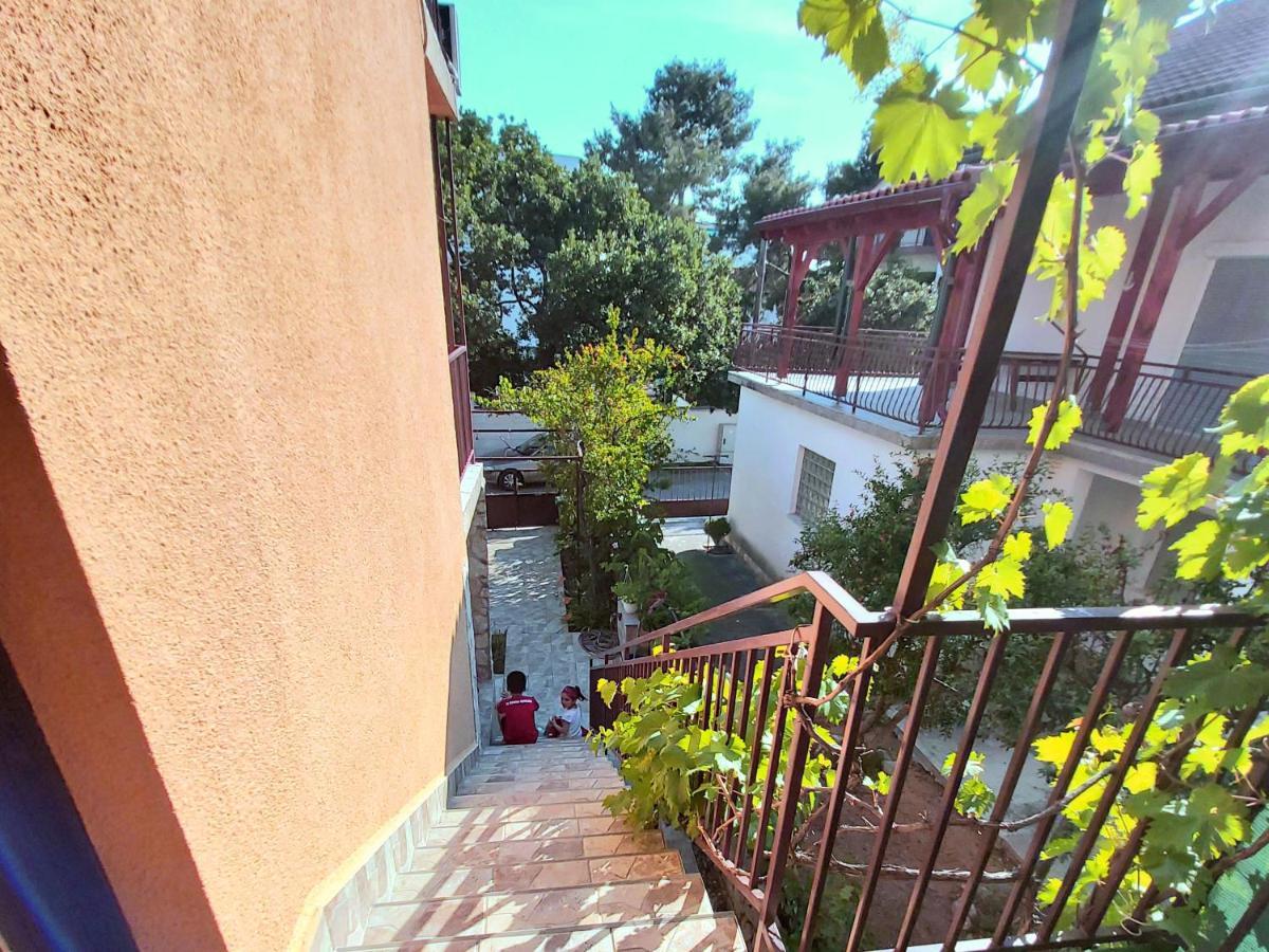 Apartman Arija-Pino Vodice Exteriér fotografie